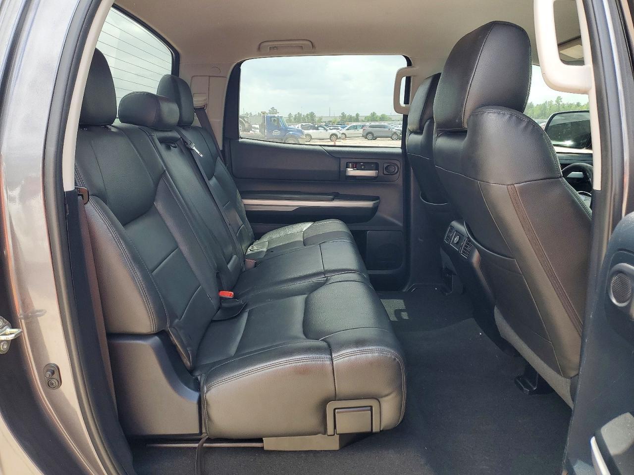2014 Toyota Tundra Crewmax SR5