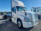 2014 Freightliner Cascadia Semi Truck