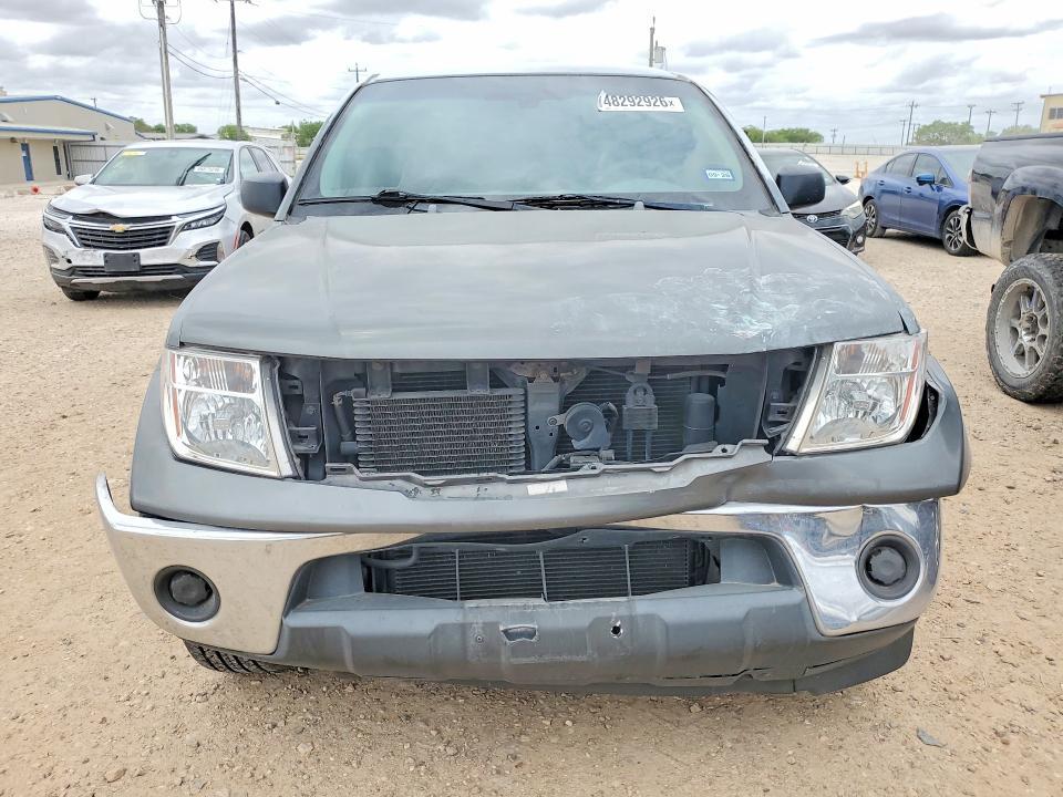 2005 Nissan Frontier se