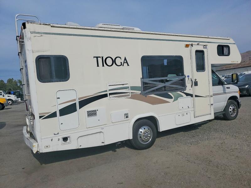 2003 Fleetwood Tioga Recreational Vehicle (RV)