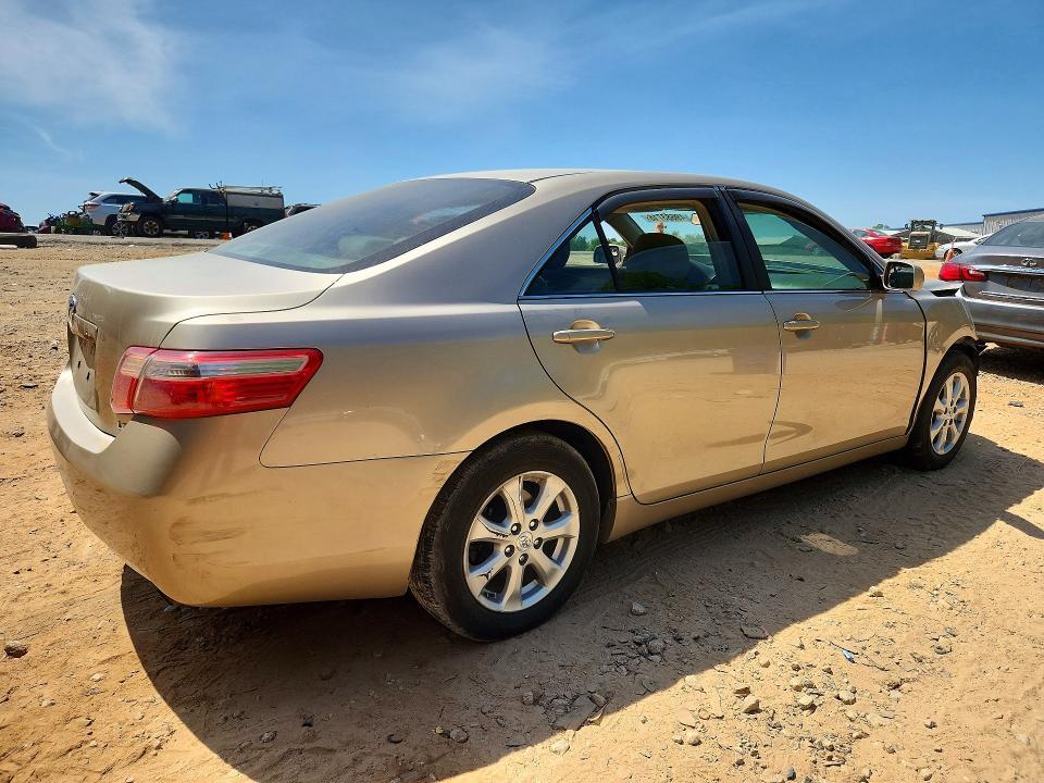 2009 Toyota Camry le