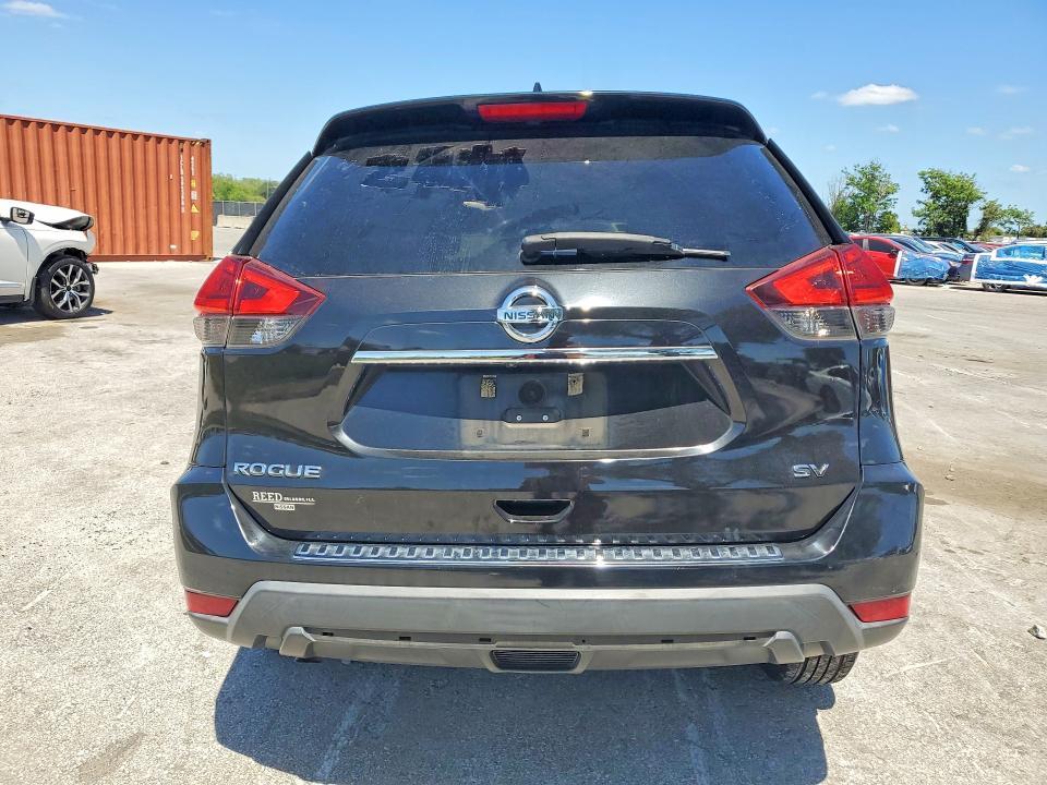 2017 Nissan Rogue sv