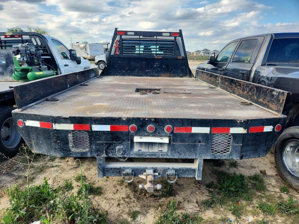 2015 Ford F450 Super Duty Flatbed Truck