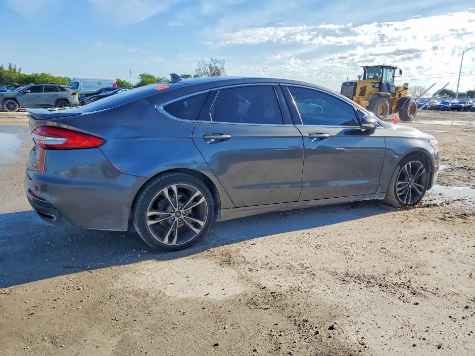 2020 Ford Fusion Titanium