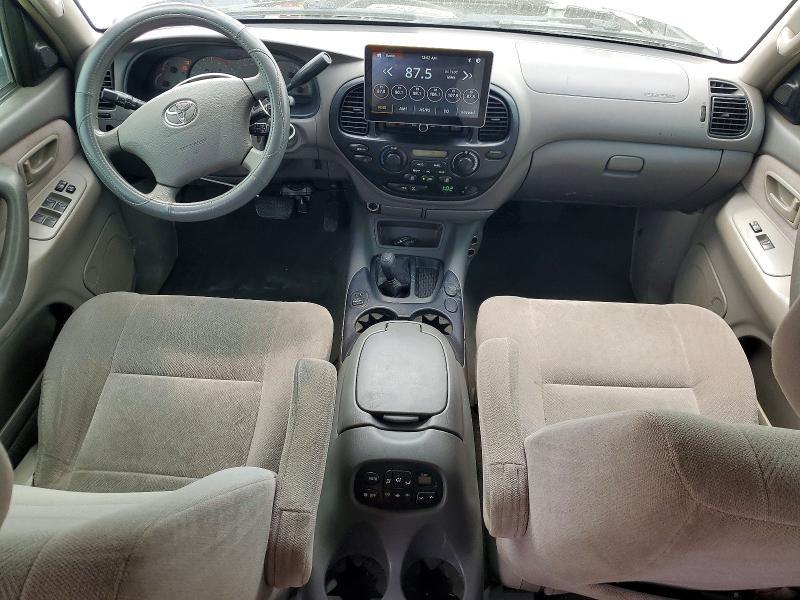 2004 Toyota Sequoia SR5