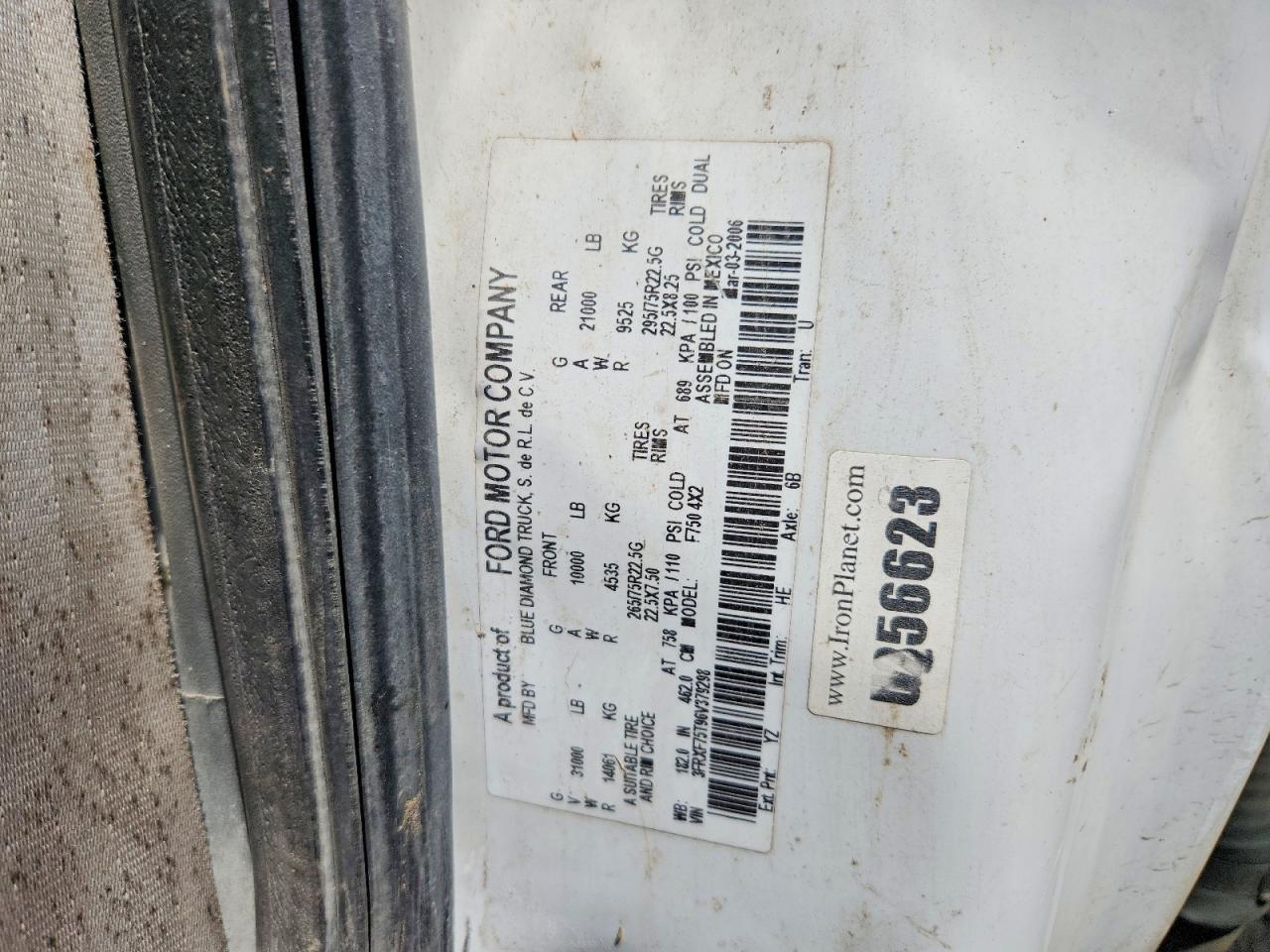 2006 Ford F750 Super Duty Septic Truck