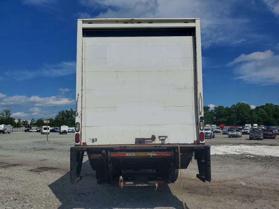 2015 Freightliner Business Class M2 BOX Truck