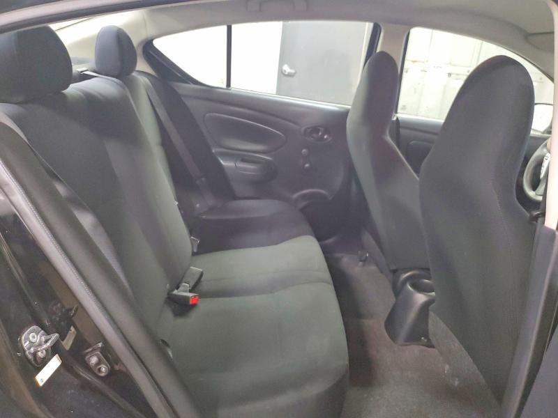 2015 Nissan Versa 1.6 s