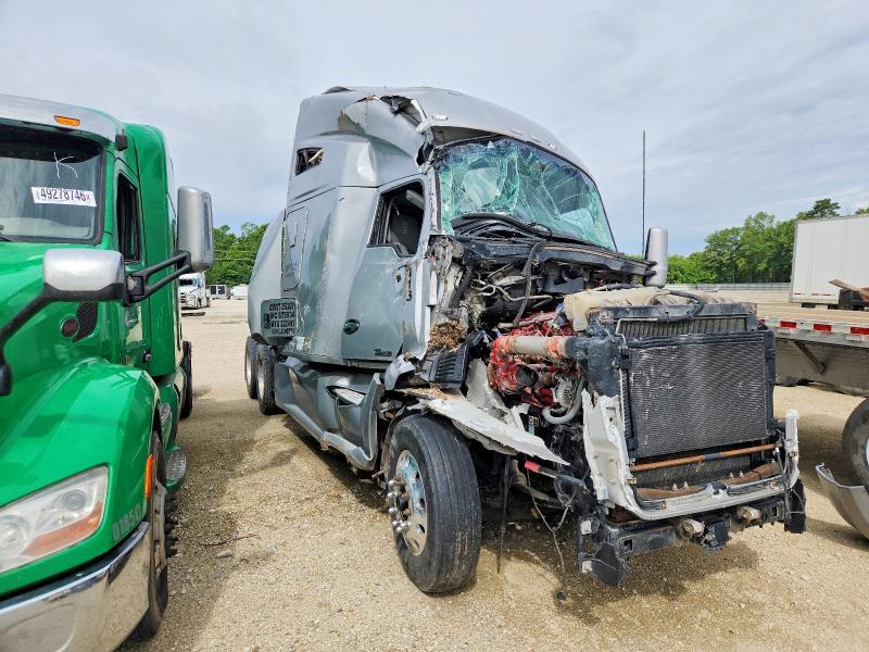 2020 Kenworth T680 Semi Truck