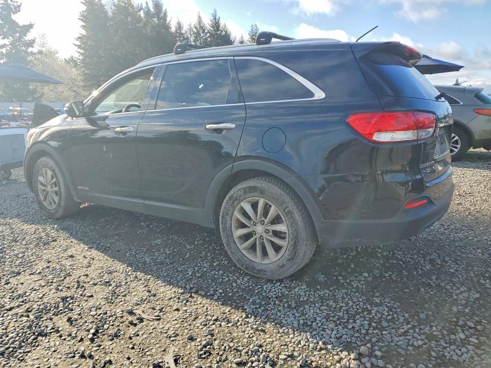 2016 KIA Sorento lx V6