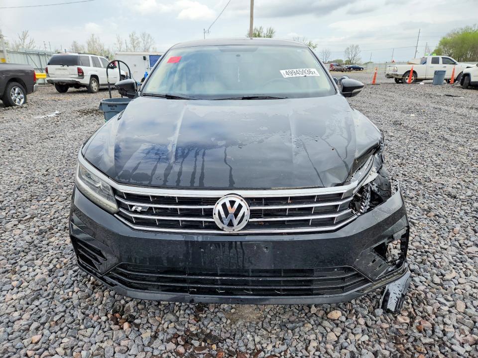 2016 Volkswagen Passat R-line