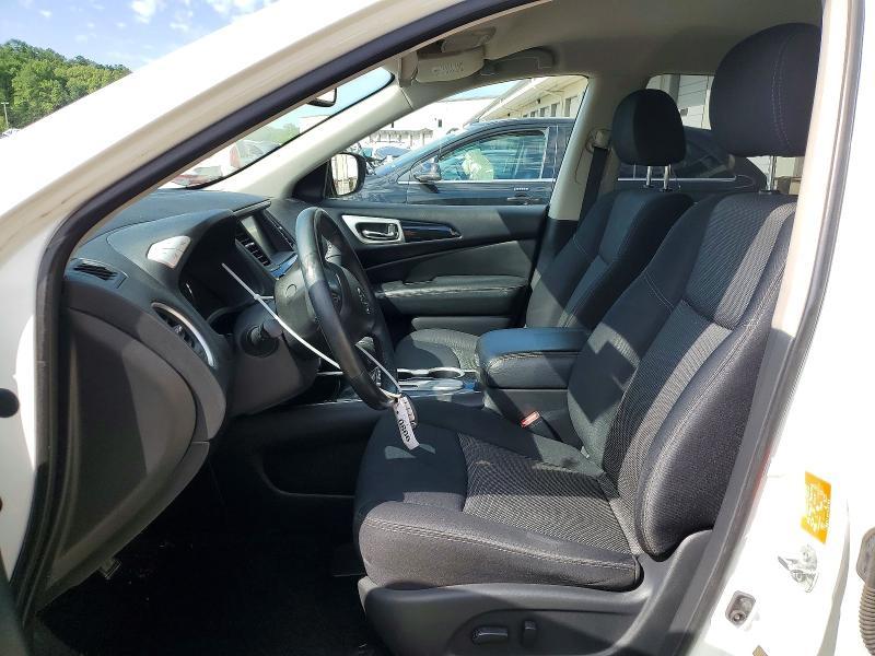 2018 Nissan Pathfinder sv