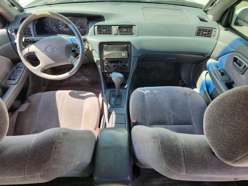 1999 Toyota Camry le