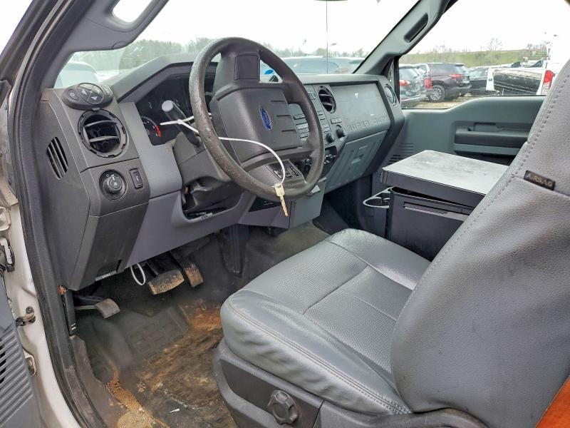 2016 Ford F450-box Truck