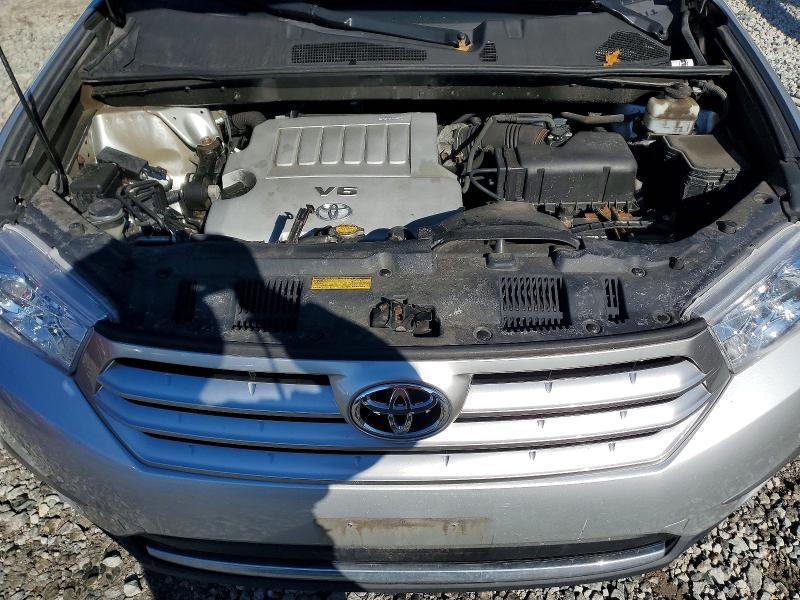 2011 Toyota Highlander se
