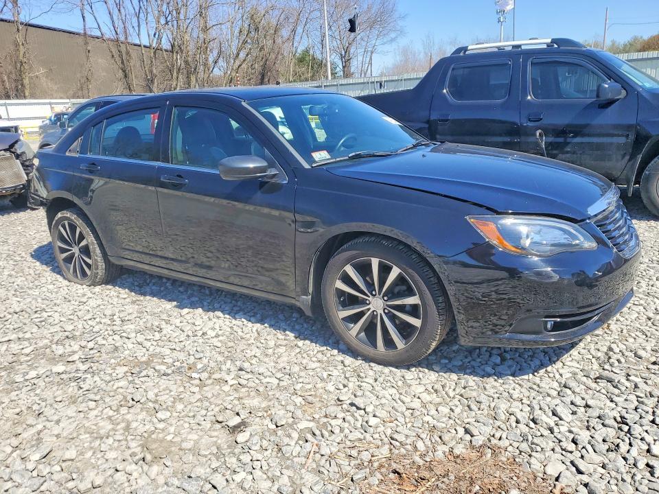 2014 Chrysler 200 Limited