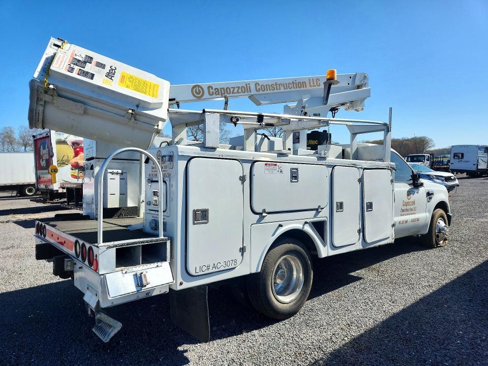 2008 Ford F350 Super Duty Bucket Truck