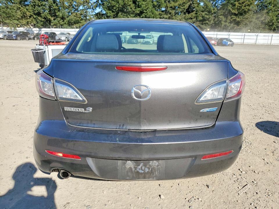 2012 Mazda 3 I