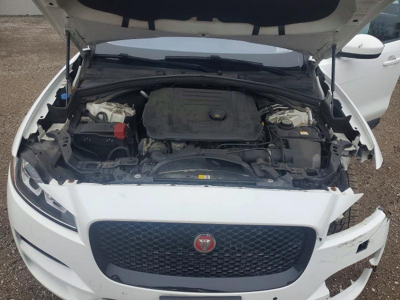 2017 Jaguar F-pace Prestige