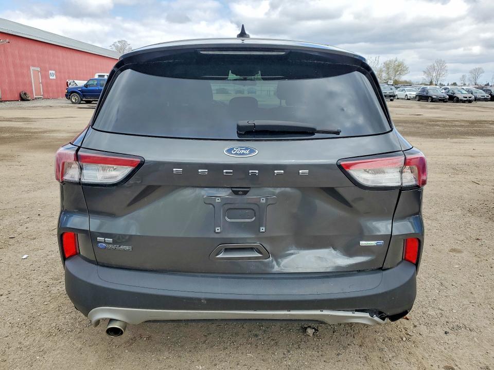 2020 Ford Escape se
