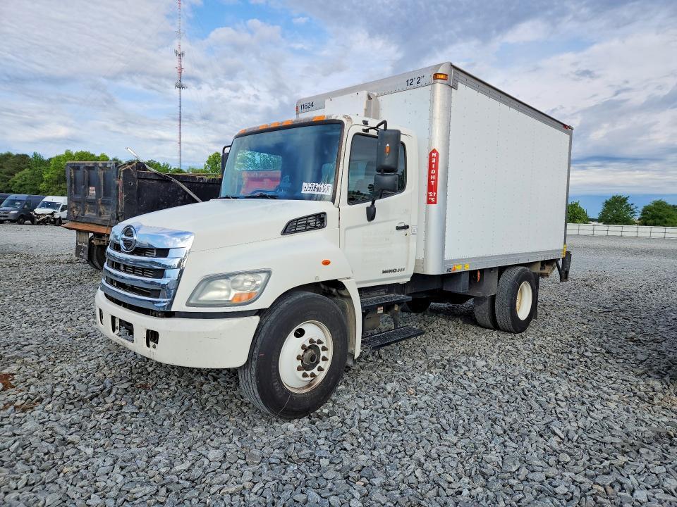 2013 Hino 258/268 BOX Truck