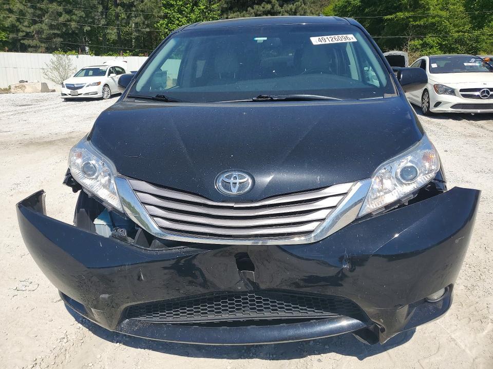 2015 Toyota Sienna xle 7-passenger