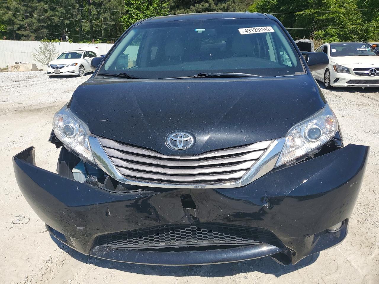2015 Toyota Sienna xle 7-passenger