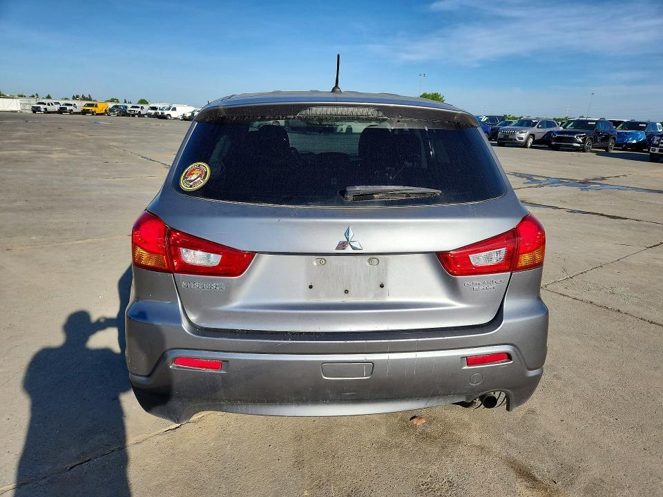 2011 Mitsubishi Outlander Sport es