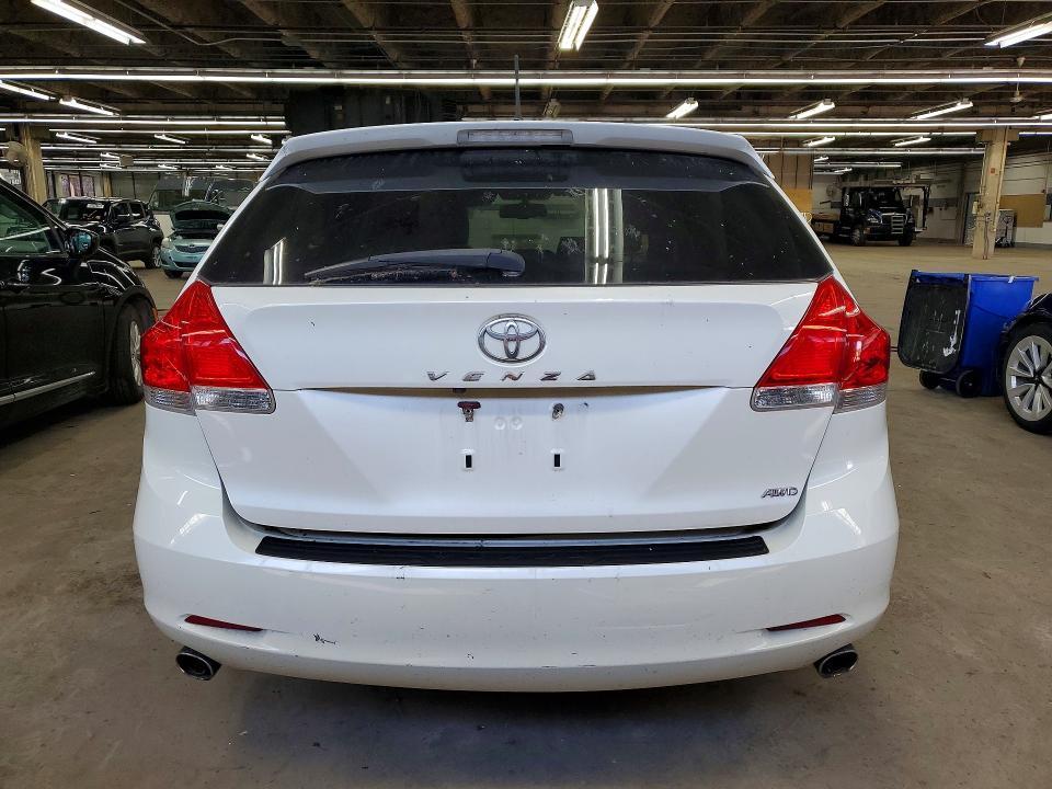 2010 Toyota Venza awd V6