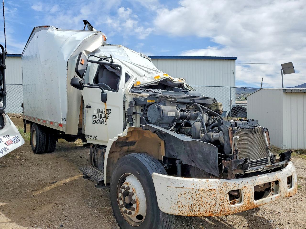 2005 Hino 268 BOX Truck