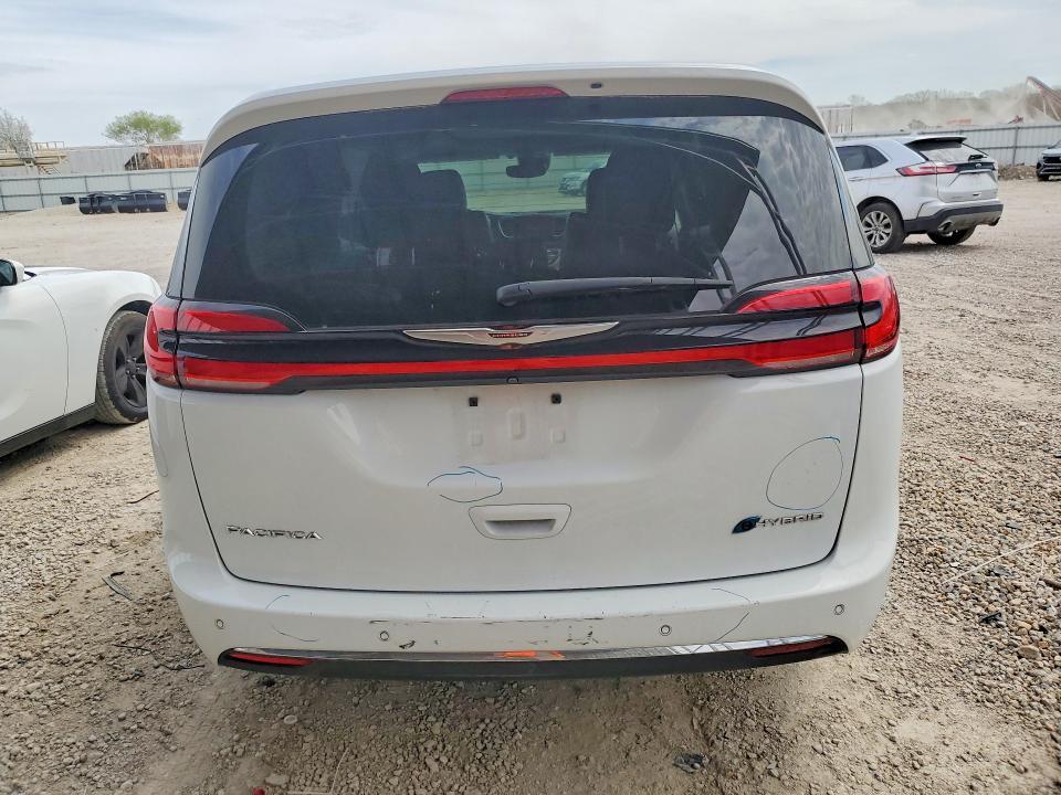 2023 Chrysler Pacifica Hybrid Limited