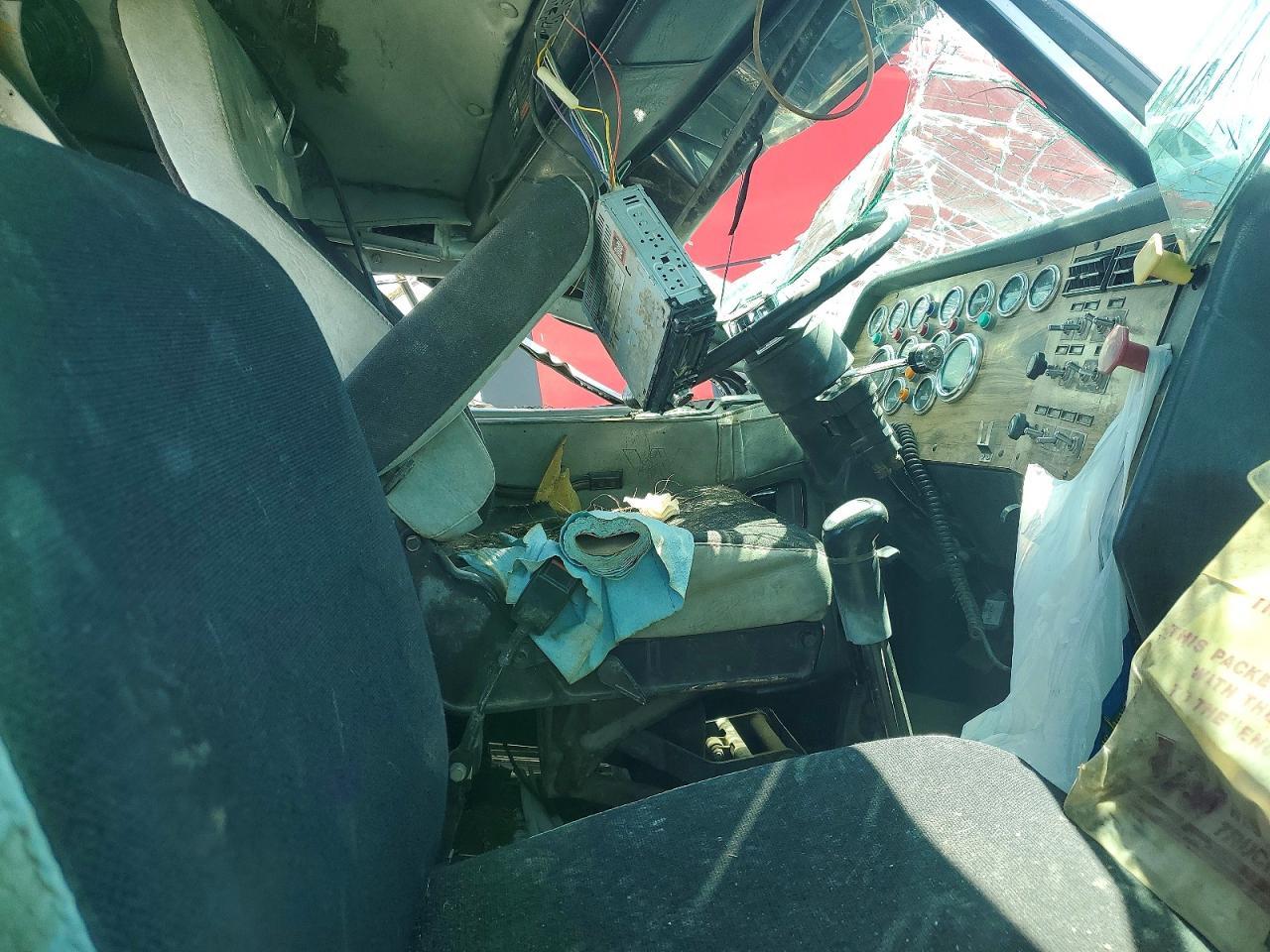 1998 Western Star 4900 Semi Truck