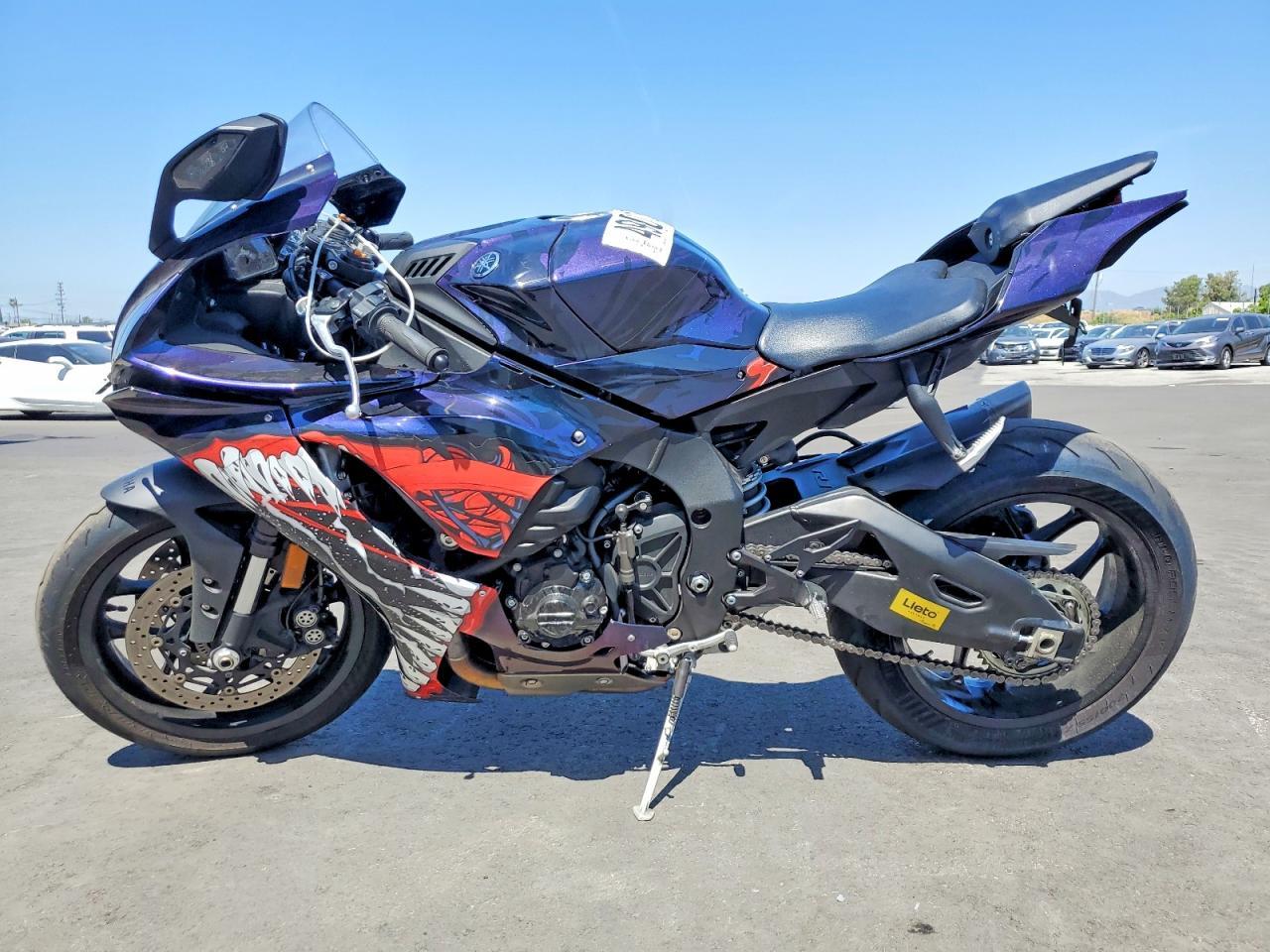 2024 Yamaha YZFR1