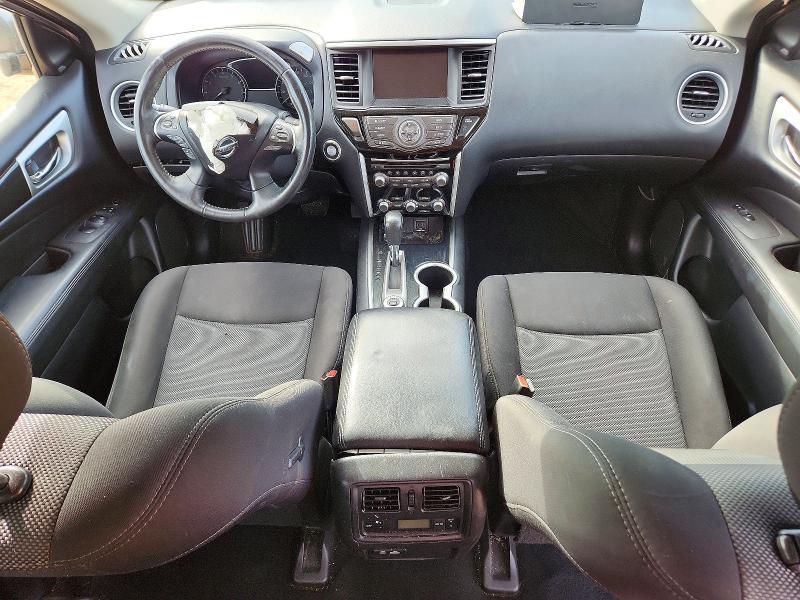 2020 Nissan Pathfinder sv