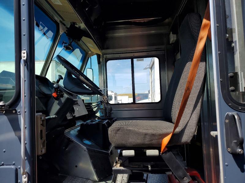 2021 Freightliner MT45G Chassis Delivery Truck