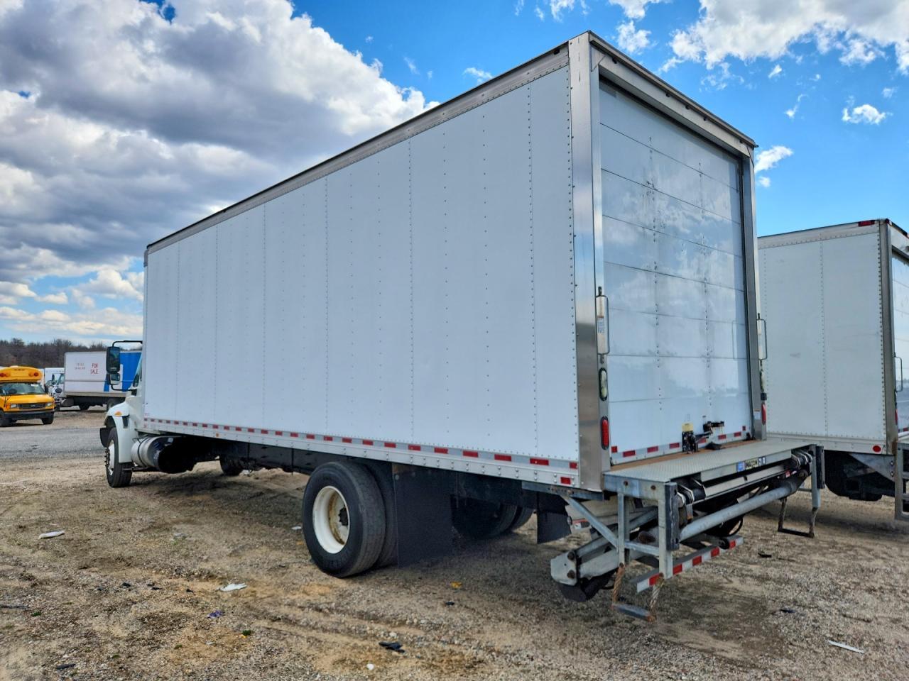 2018 International 4300 BOX Truck
