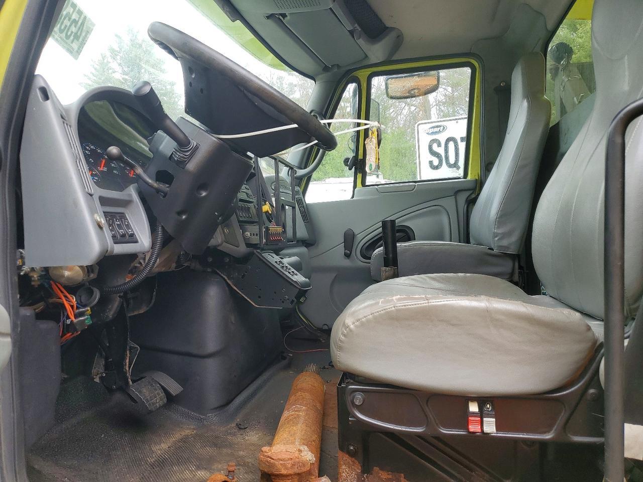 2006 International 7400 Dump Truck