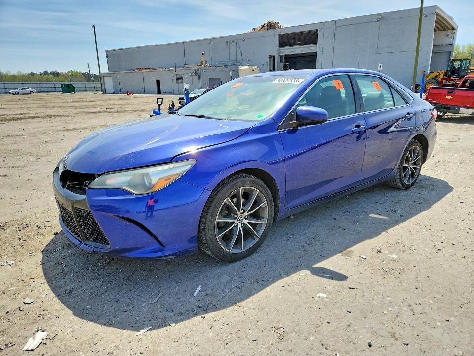 2015 Toyota Camry xse