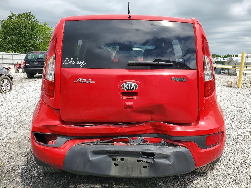 2013 KIA Soul +