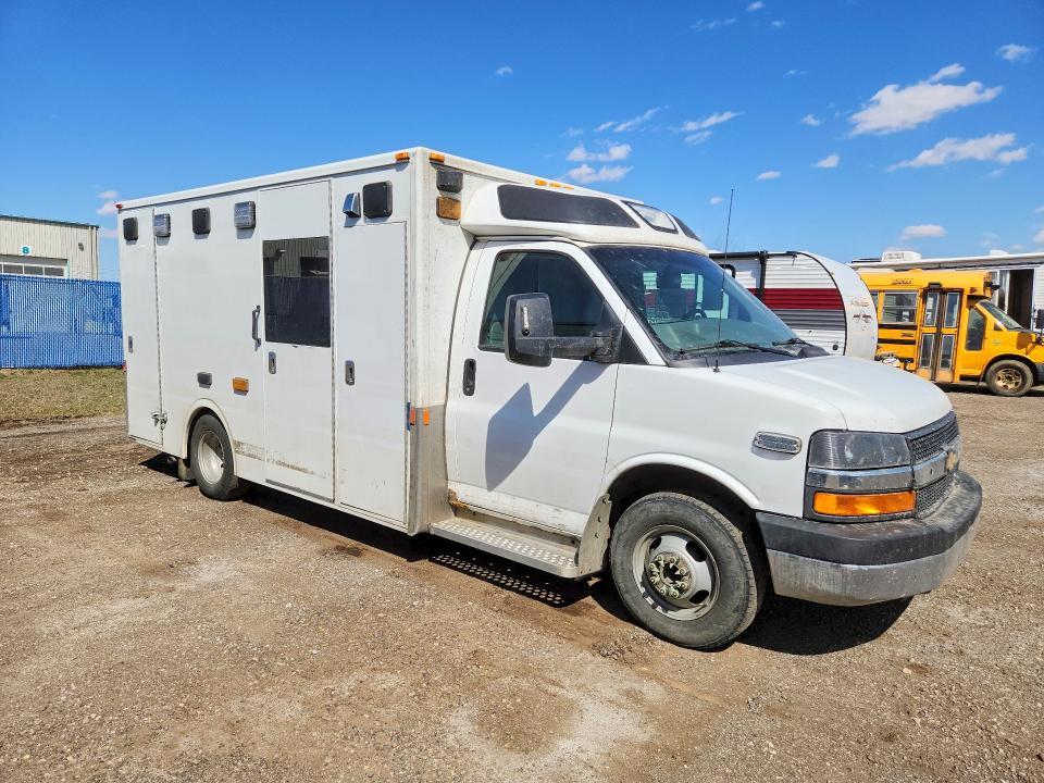 2015 Chev Express G3500