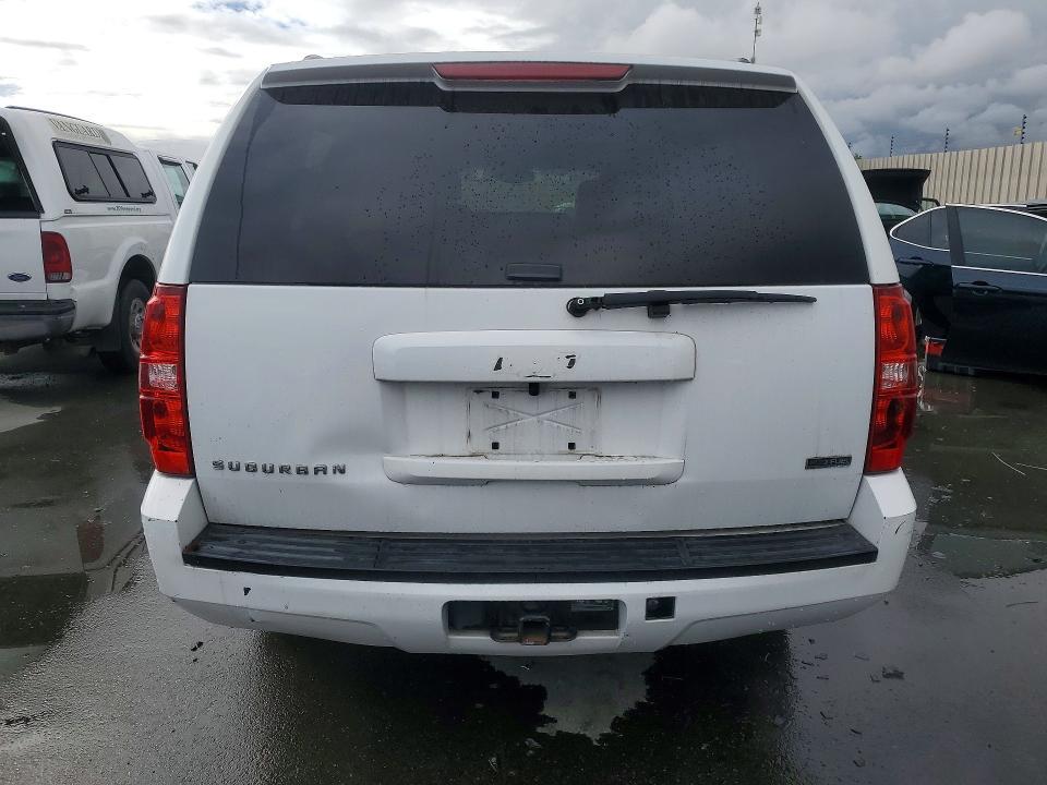 2011 Chevrolet Suburban C1500 ls