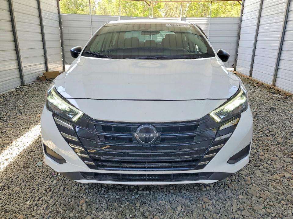 2025 Nissan Versa s