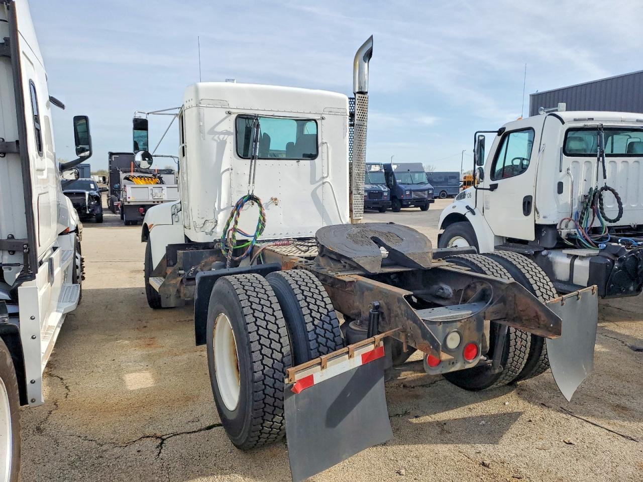 2008 Kenworth Constructi-BOX Truck