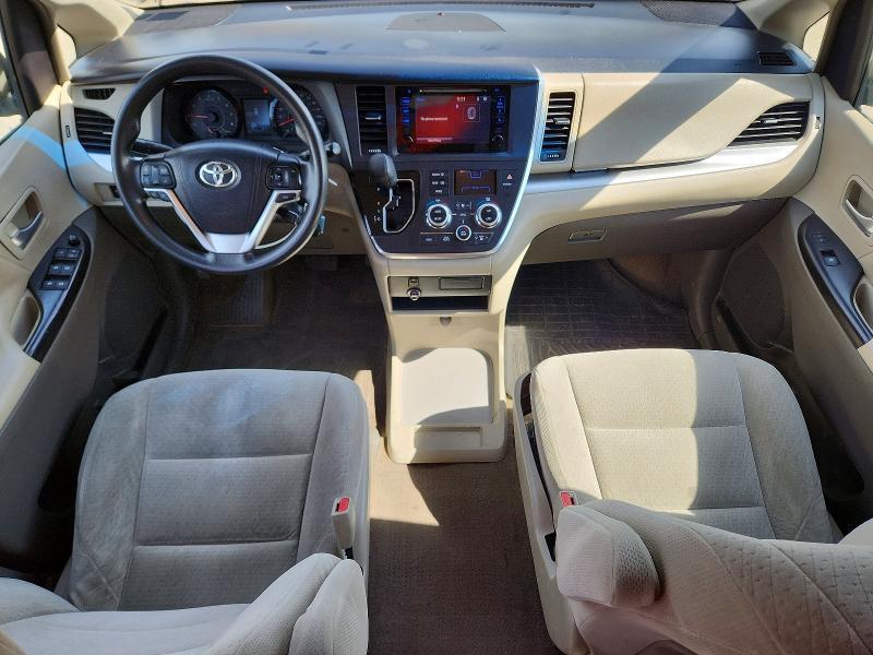 2015 Toyota Sienna le