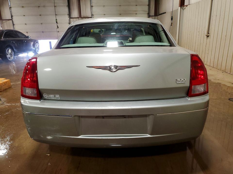 2005 Chrysler 300 Touring