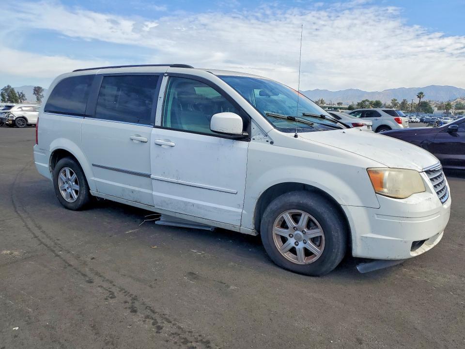 2010 Chrysler Town & Country Touring