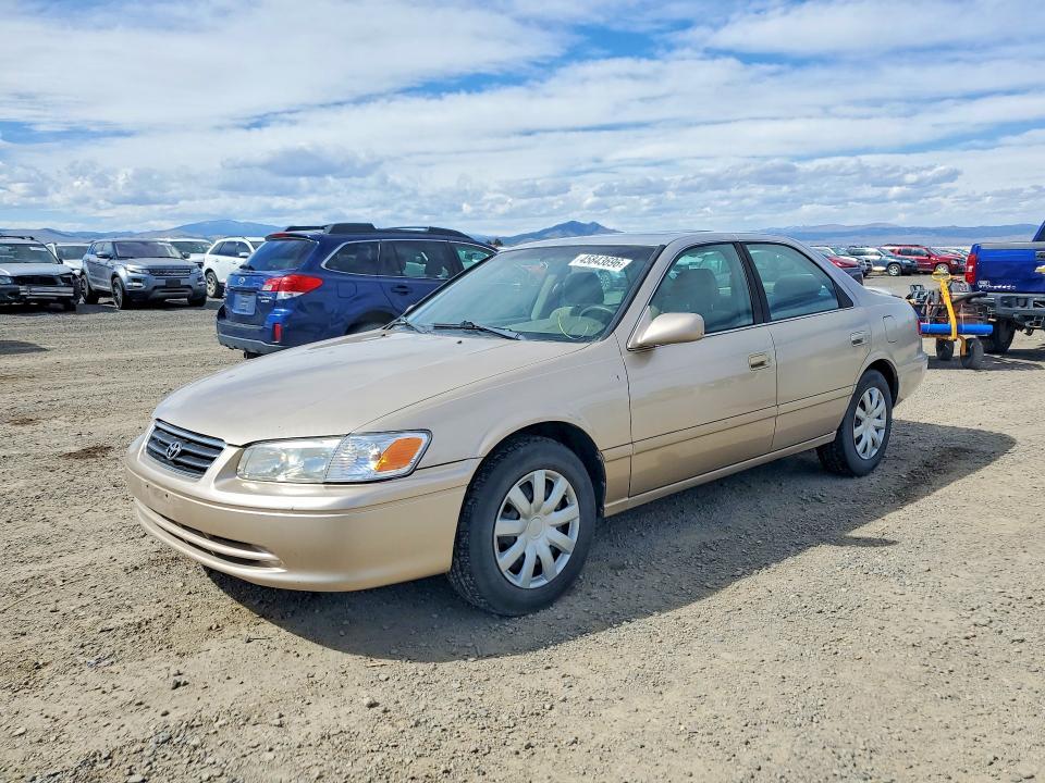 2000 Toyota Camry le