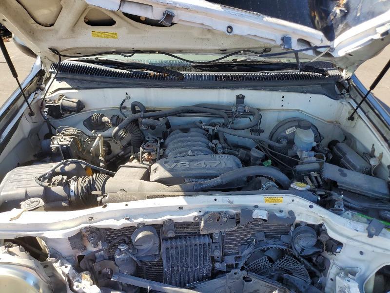 2005 Toyota Sequoia SR5