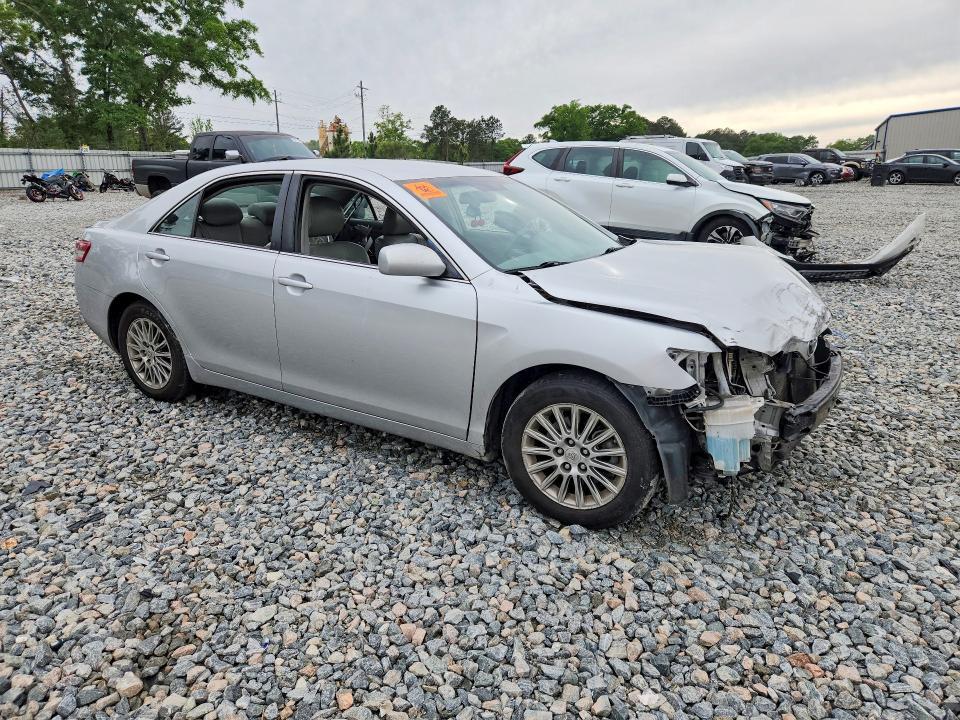 2010 Toyota Camry le