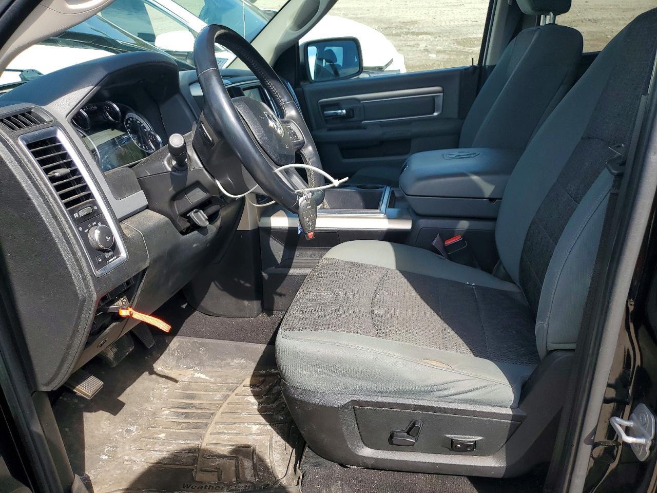 2015 Dodge RAM 1500 SLT